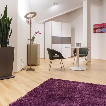 Schoene Aussicht 3* آلتسناو اين اونترفرانكن
